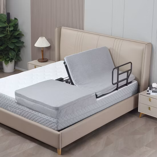 Letto medico regolabile elettrico Motore tedesco Okin Telecomando wireless con corrimano Assistenza domiciliare